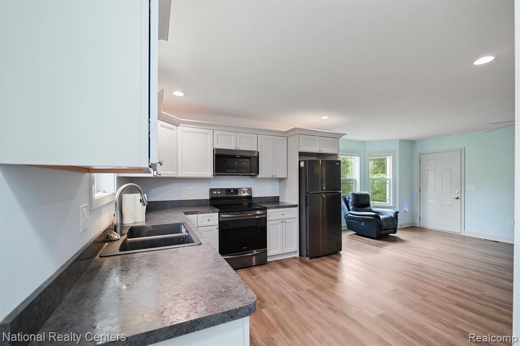 6263 Marywood Avenue, Lansing, MI 48911 — Photo 7