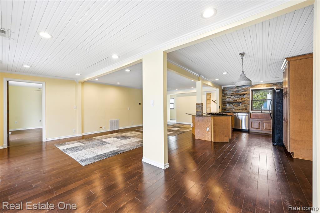 10428 King Road, Davisburg, MI 48350 — Photo 20