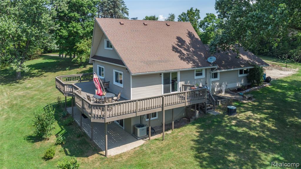 11010 Hegel Road, Goodrich Vlg, MI — front exterior