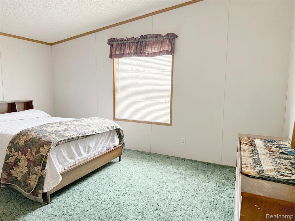 10472 N ATHEY Avenue, Harrison, MI 48625 — Photo 14