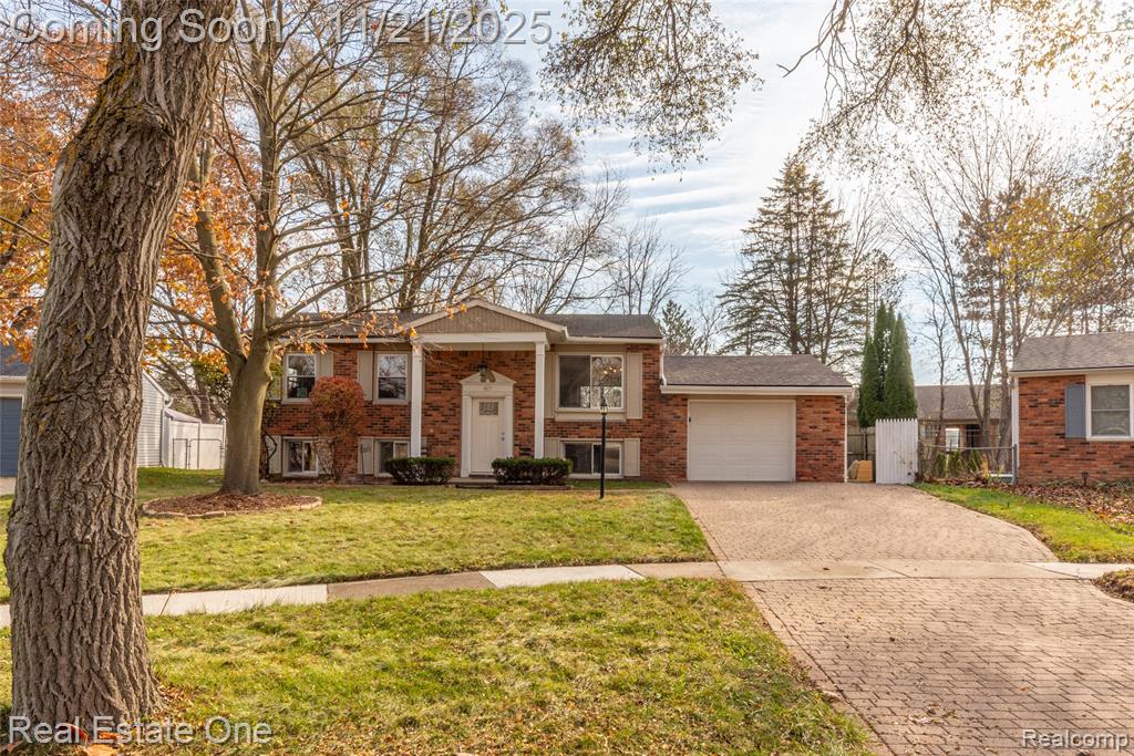 417 Lyon Court, South Lyon, MI 48178 — Photo 2