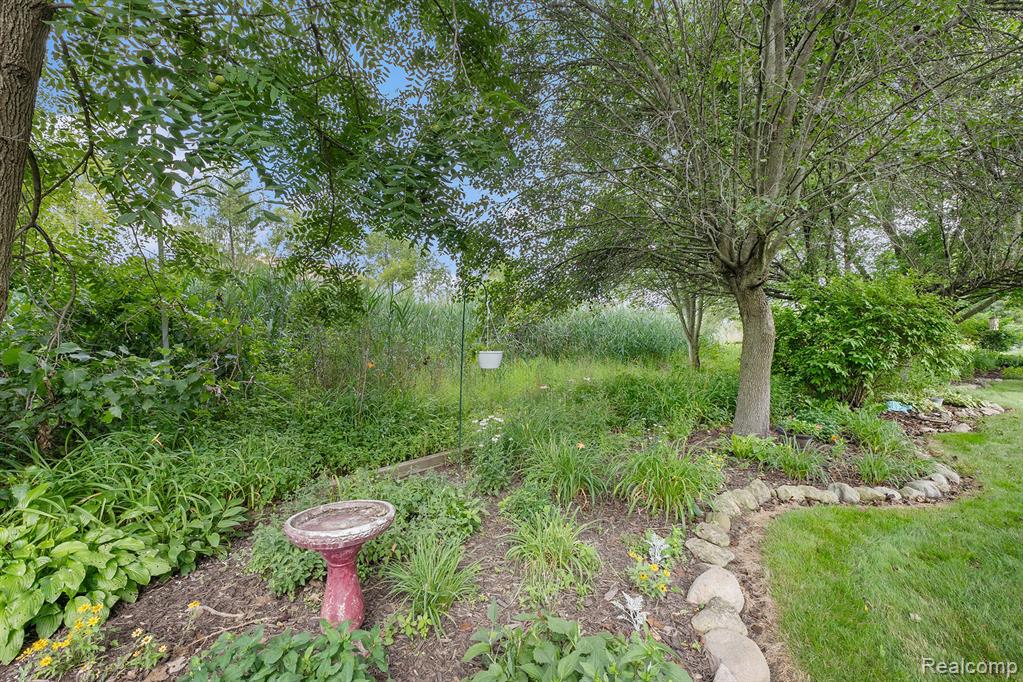 6907 KINGS MILL Drive, Canton, MI 48187 — Photo 30