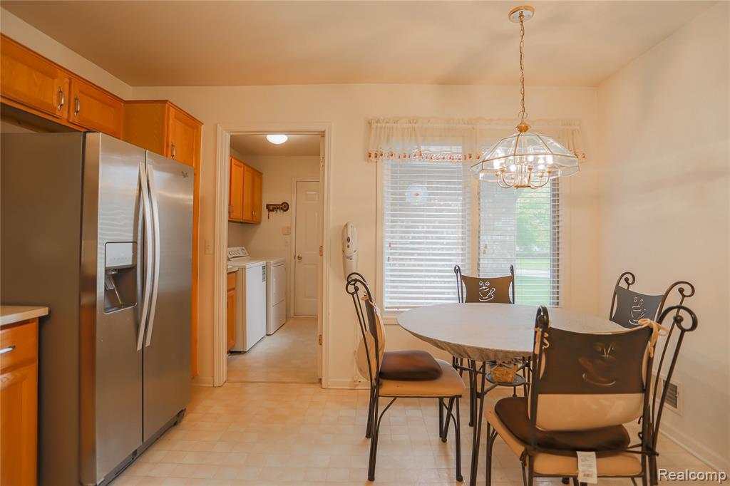 16768 Pearlcreek Court N, Macomb, MI 48042 — Photo 14