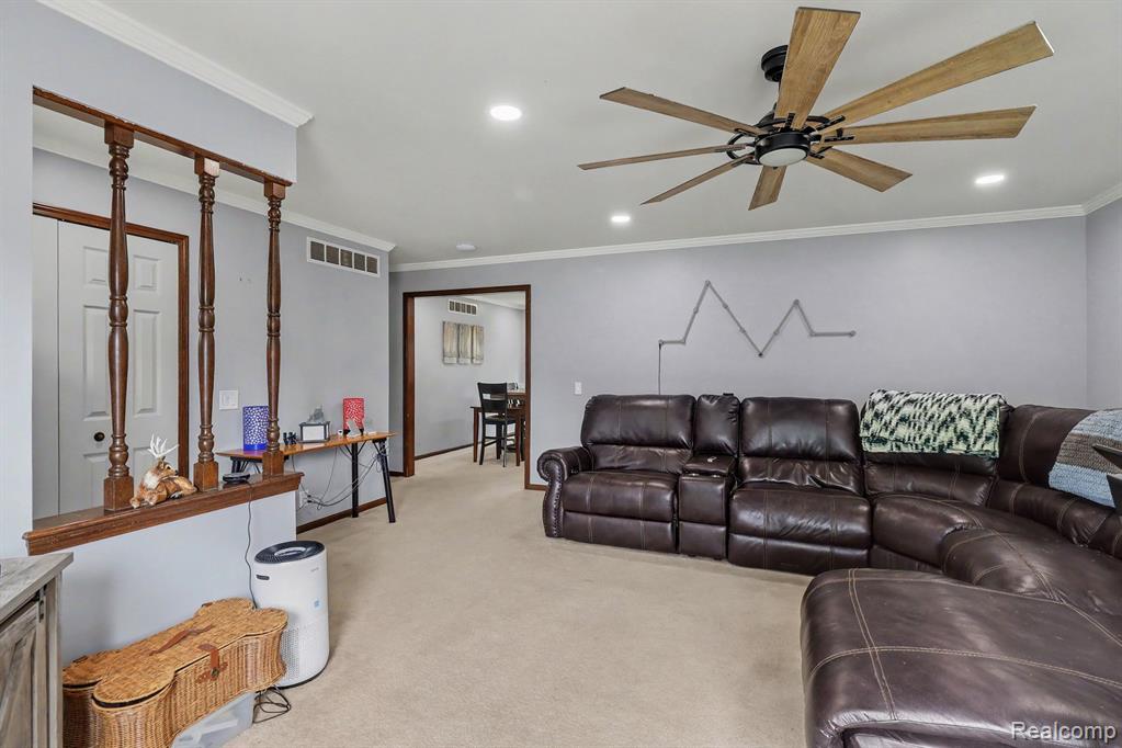 9442 WOODSIDE Trail, Swartz Creek, MI 48473 — Photo 14