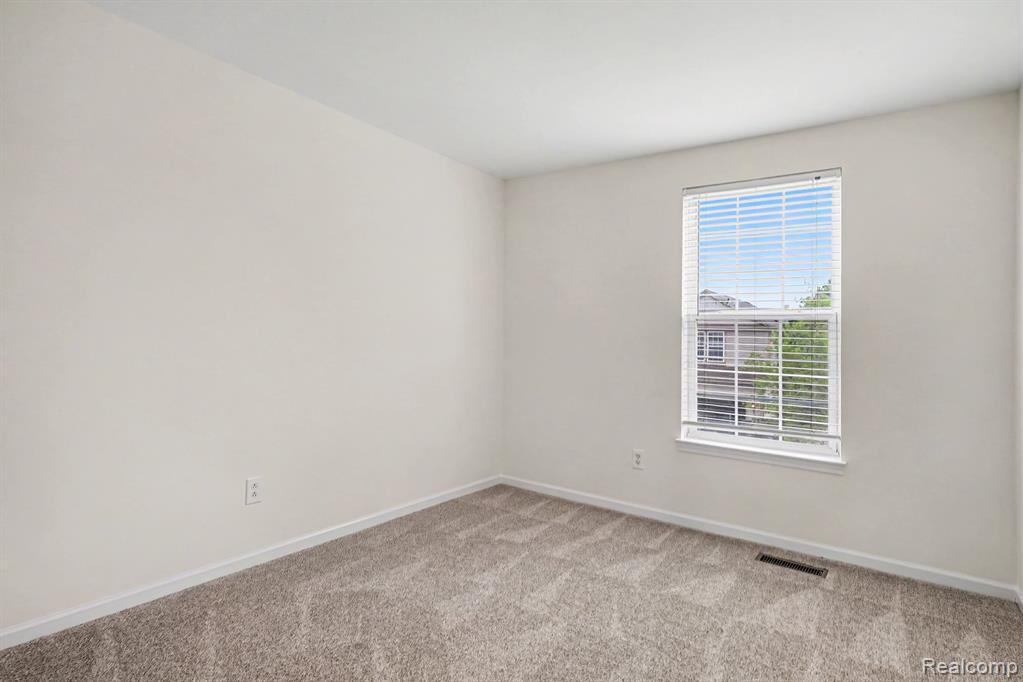 10068 Scenic Ridge Boulevard, Holly, MI 48442 — Photo 15
