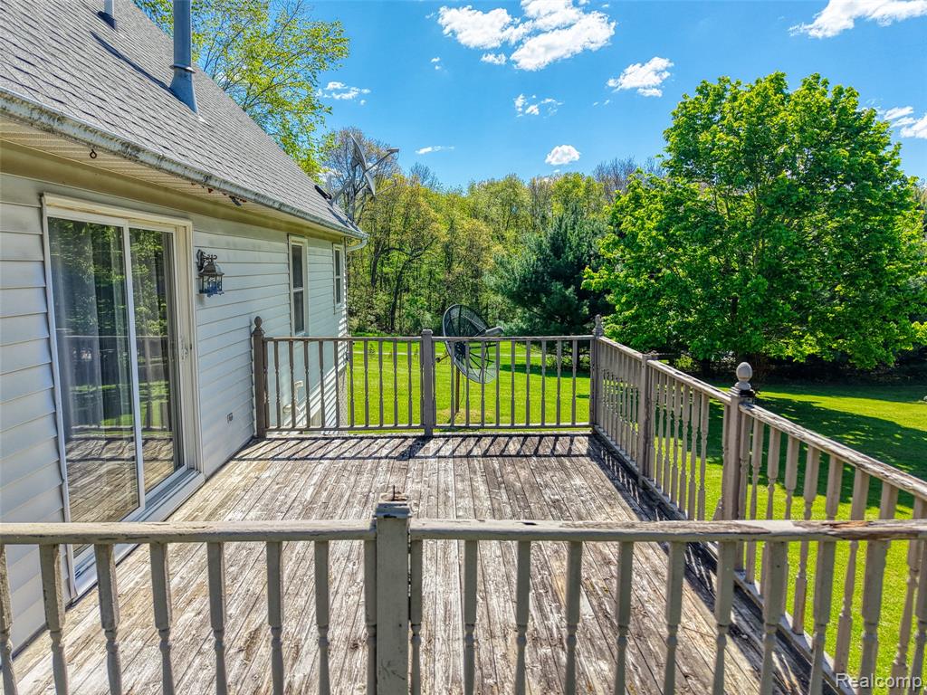 6879 Crofoot Road, Howell, MI 48843 — Photo 36