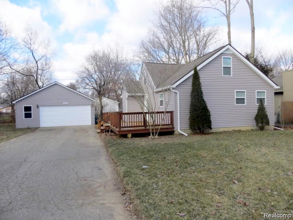 4675 Lakeborn Drive, White Lake, MI 48383 — Photo 15