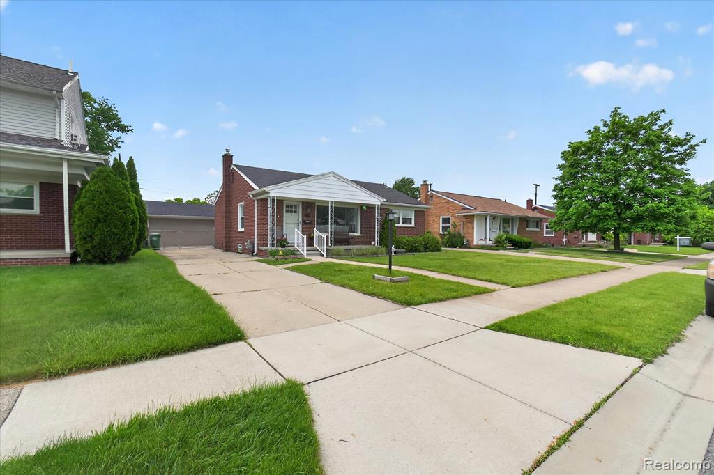 6601 Elizabeth Street, Garden City, MI — Photo 2