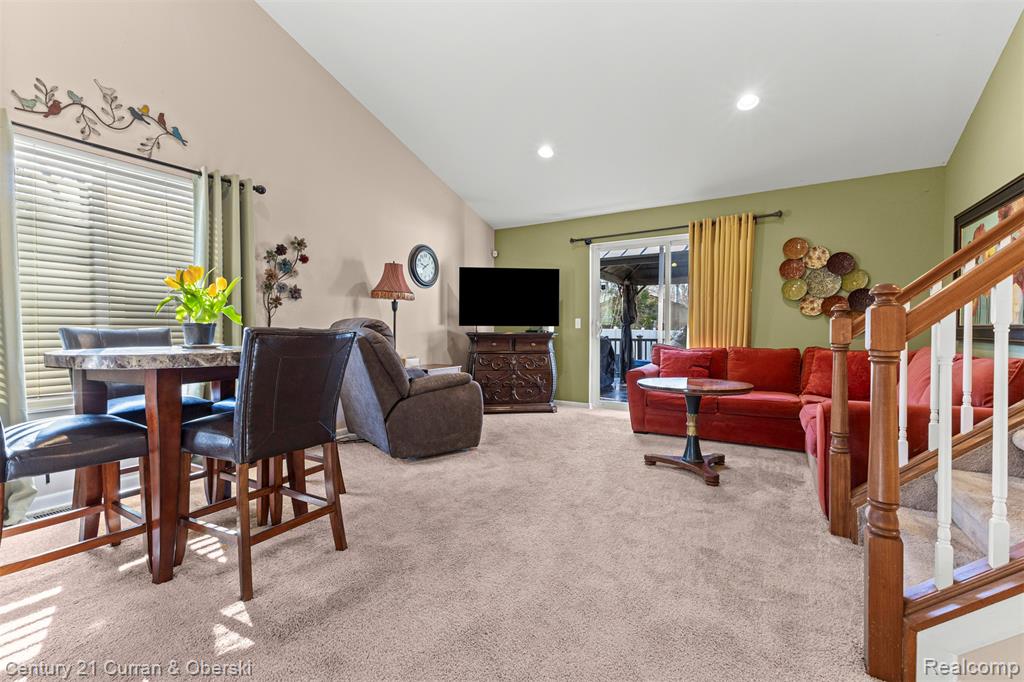3633 Richmond St, Waterford, MI 48328 — Photo 3
