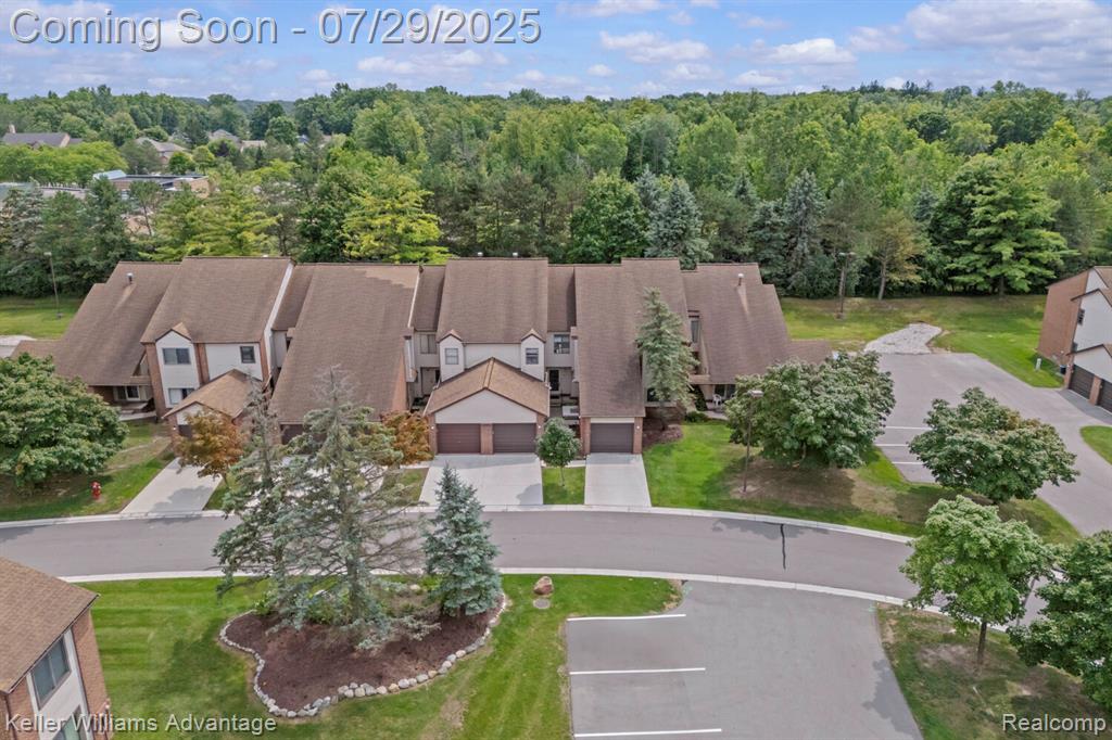 6660 Ridgefield Circle, 104, West Bloomfield, MI — Photo 46