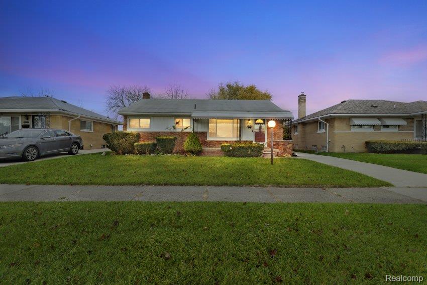 4941 Julius Boulevard, Westland, MI 48186 — front exterior