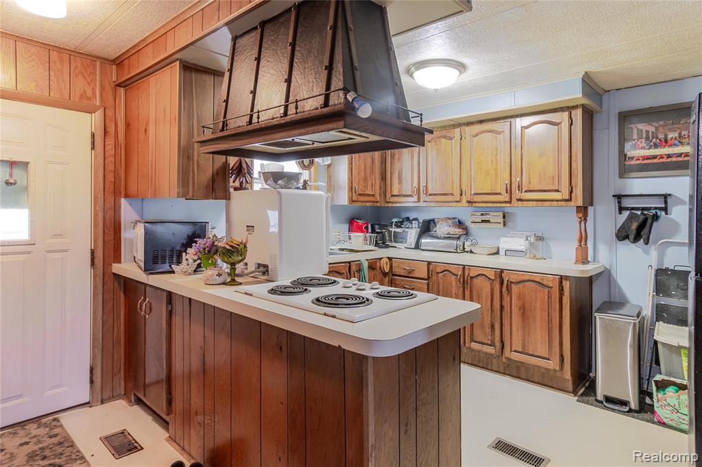 6655 Jackson Road - Photo 3