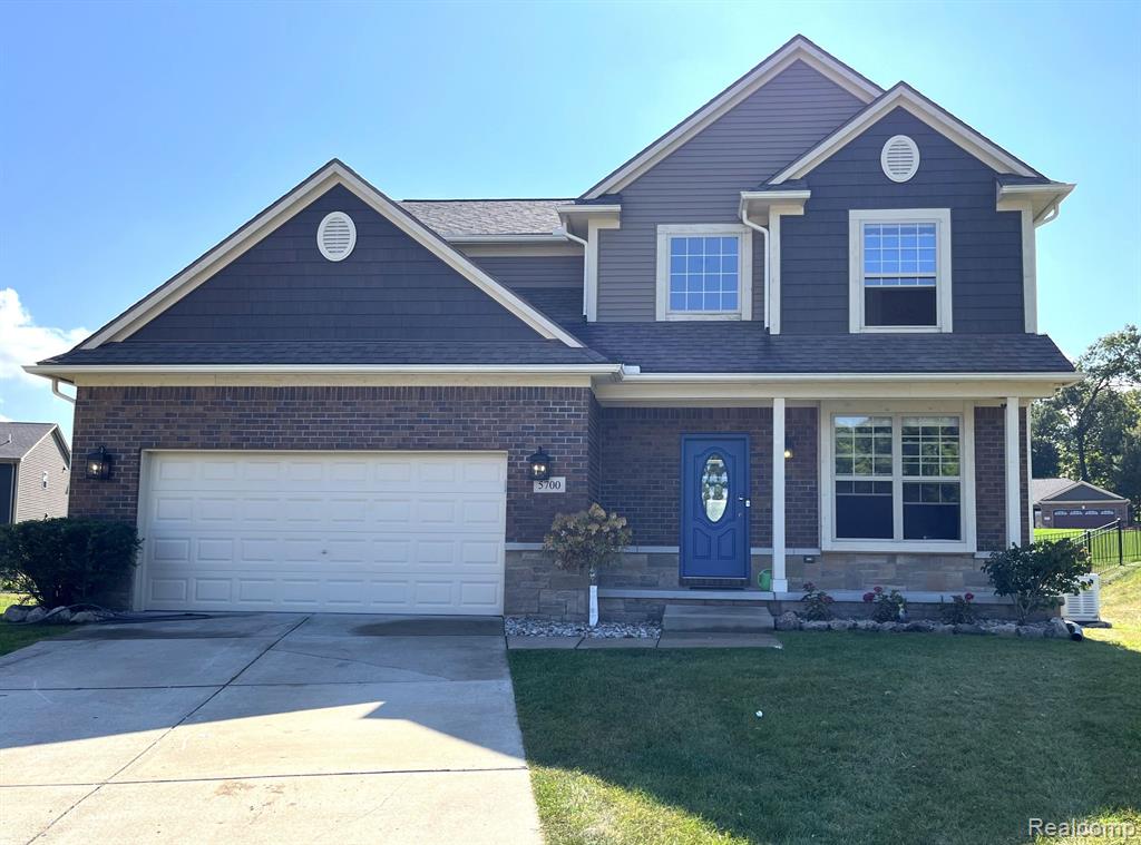 5700 APPIAN Way, Waterford, MI 48329 — front exterior