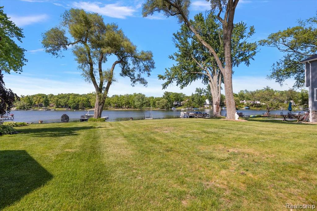 6930 Colony Drive, West Bloomfield, MI 48323 — Photo 6