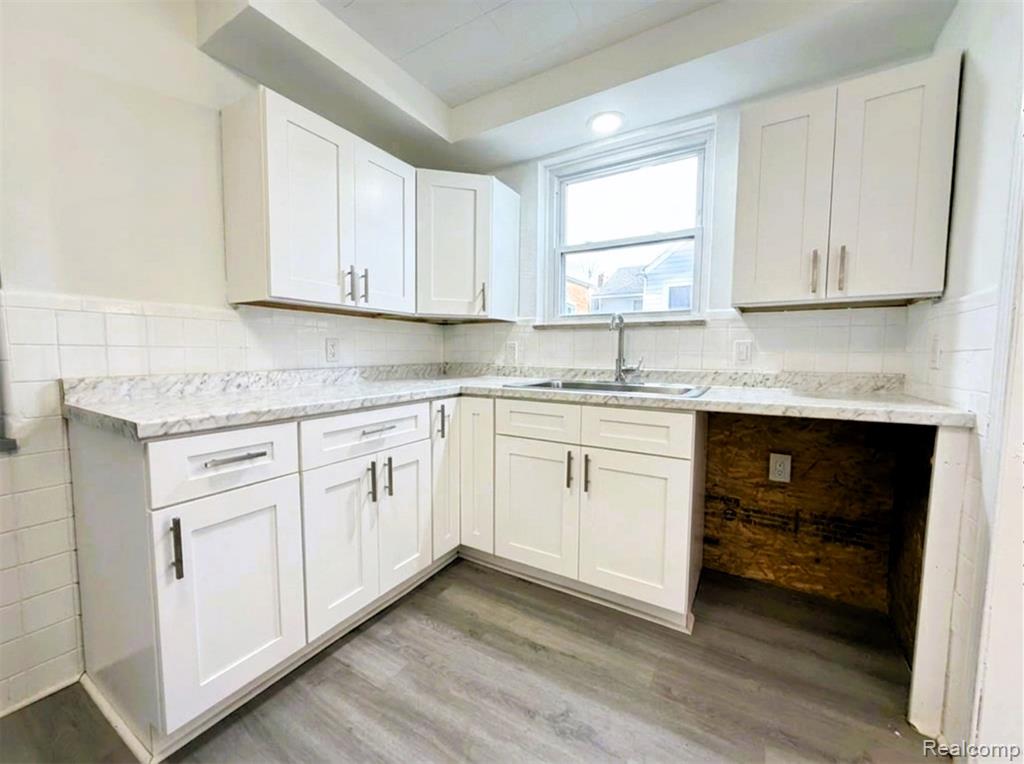 8573 E Outer Drive, Detroit, MI 48213 — Photo 18