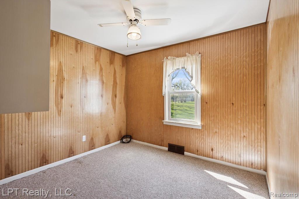 574 WILSON Avenue, Mount Morris, MI 48458 — Photo 8