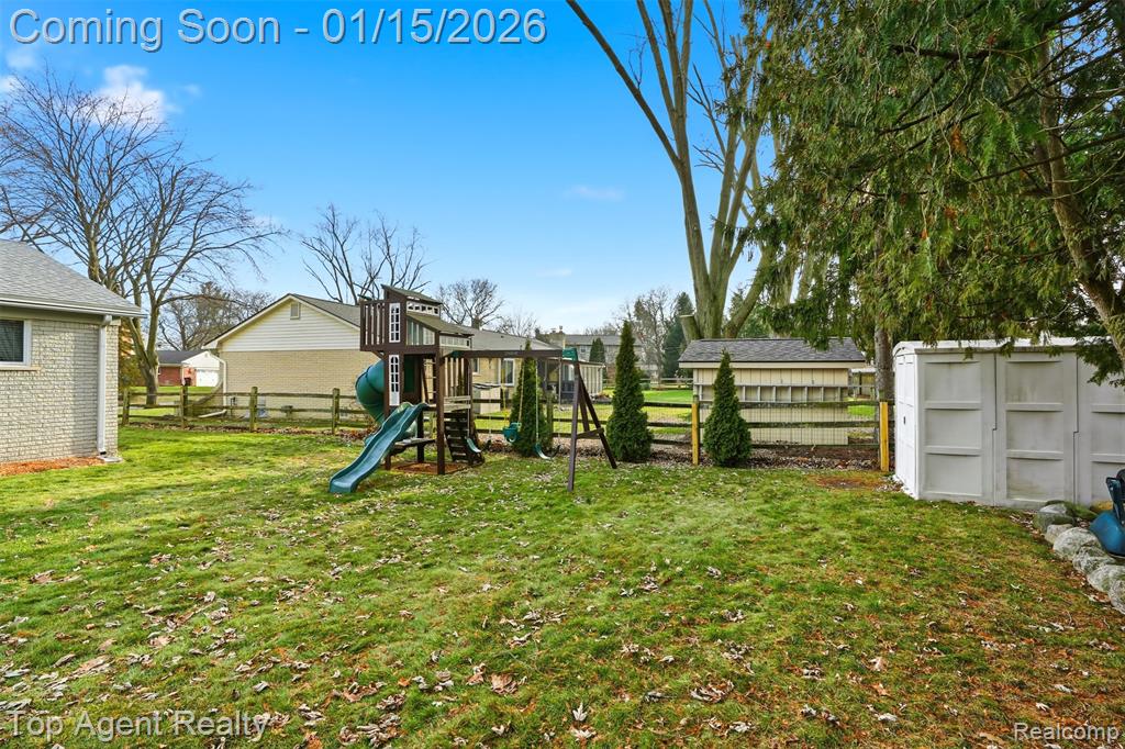 5267 Rostraver Court, Shelby Twp, MI 48316 — Photo 51