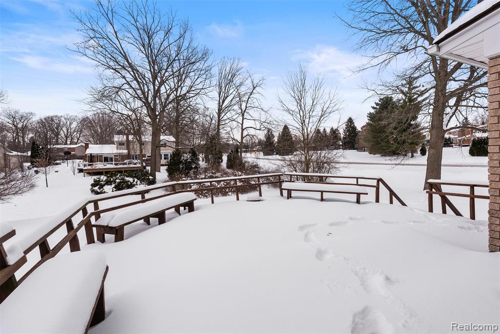 487 Pinehurst Drive, Rochester Hills, MI 48309 — Photo 35