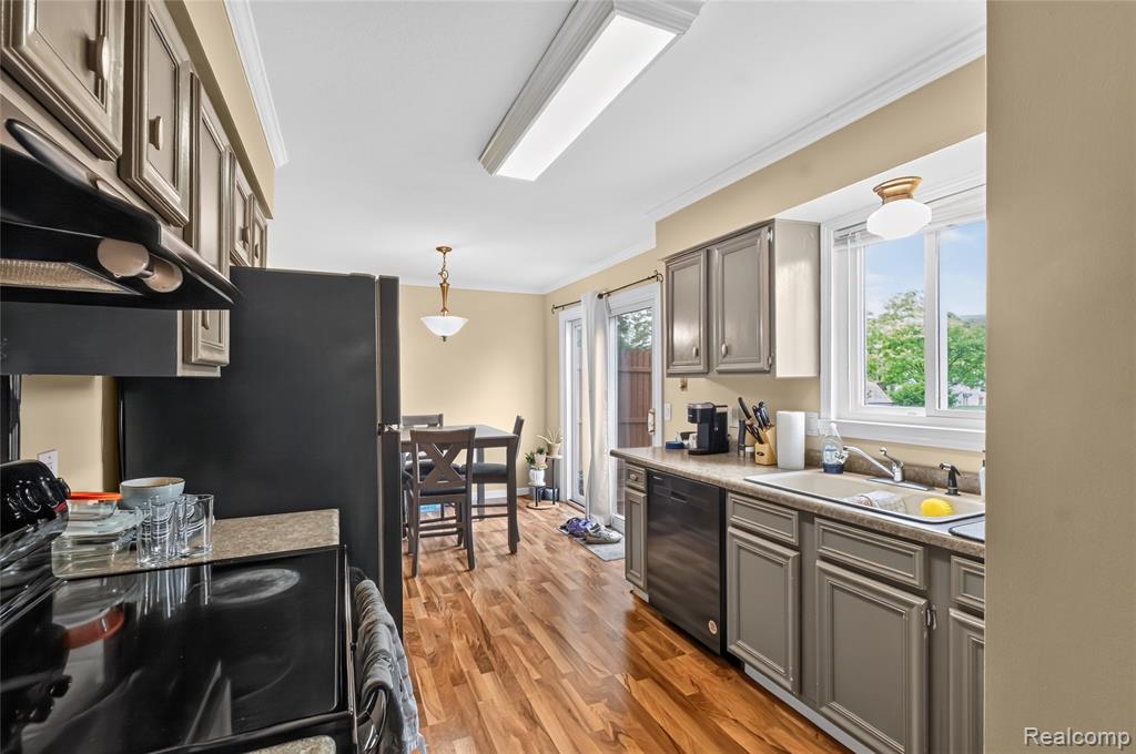 2312 Darwin Lane, Saginaw, MI 48603 — Photo 13