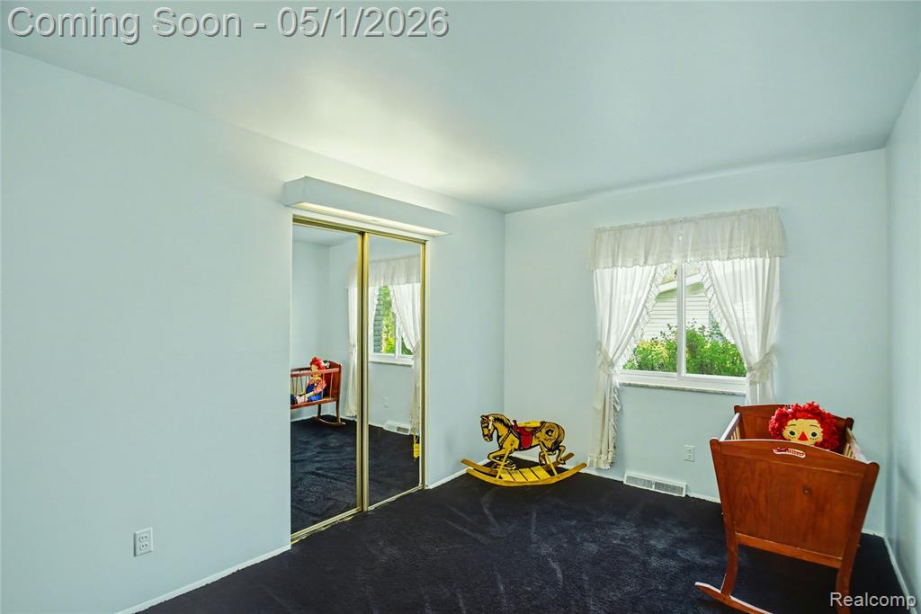 4400 Hedgethorn Circle, Burton, MI 48509 — Photo 9