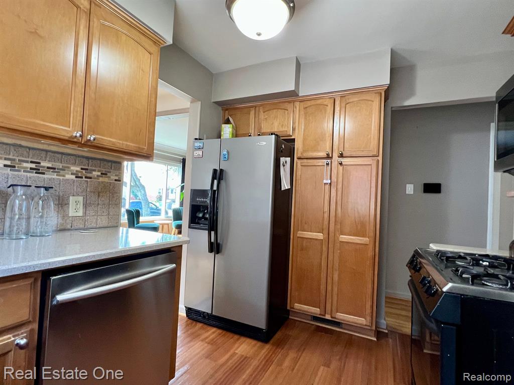 530 N LAFAYETTE Street, Dearborn, MI 48128 — Photo 15