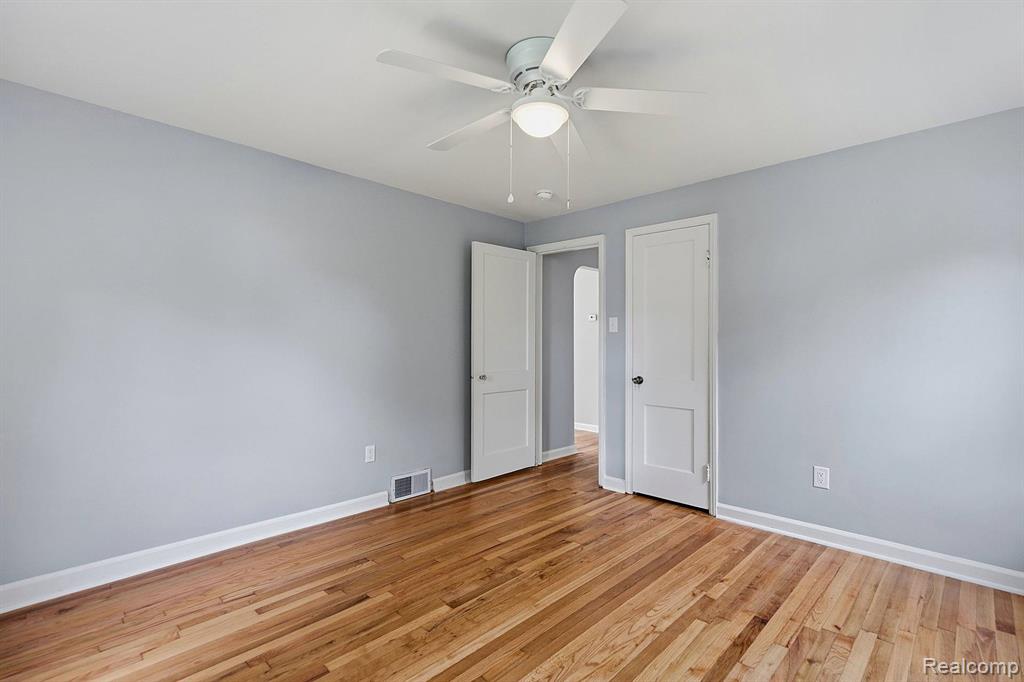 77 Huron Avenue, Mount Clemens, MI 48043 — Photo 12