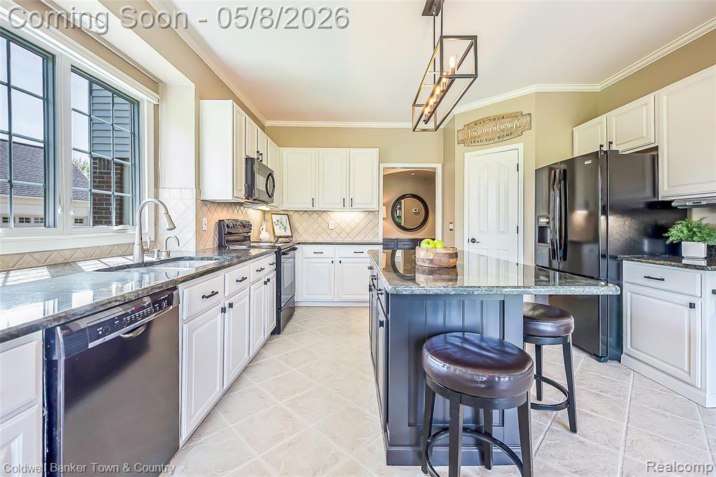 47920 Picadilly Court, Canton, MI 48187 — Photo 9