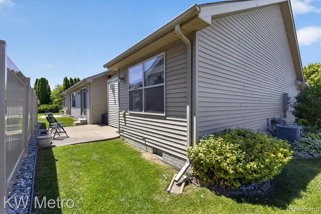 717 Koreys Circle, Blissfield, MI 49228 — Photo 33