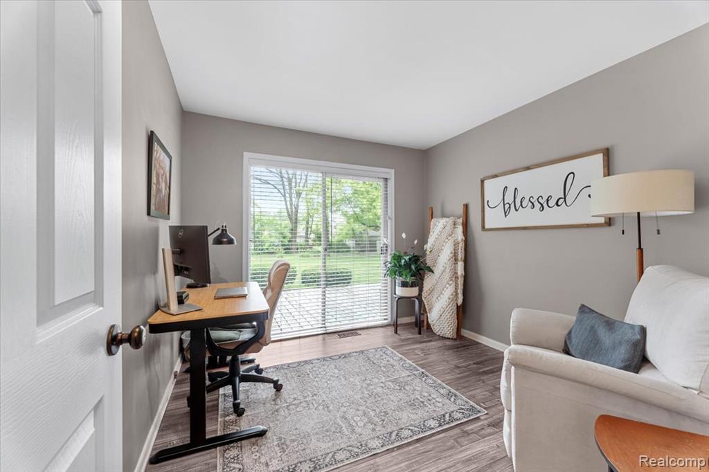 8848 Caroline Street, Taylor, MI 48180 — Photo 14