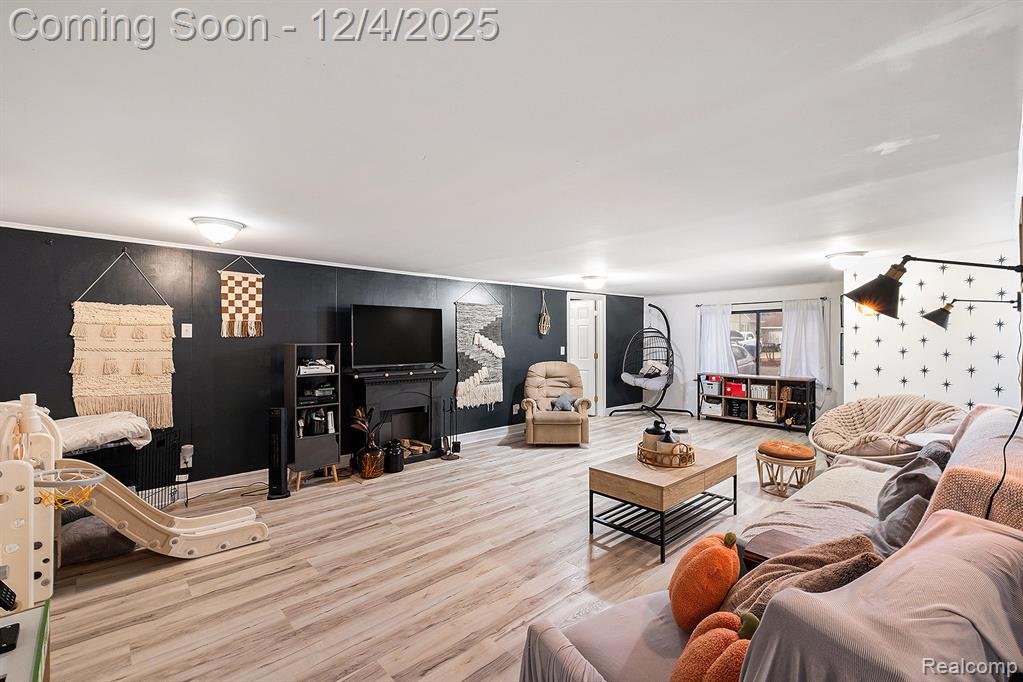 802 Richard Street, Holly, MI 48442 — Photo 10