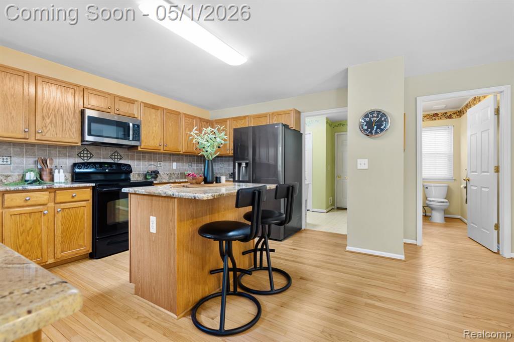 1861 Twin Sun Circle, Walled Lake, MI 48390 — Photo 48