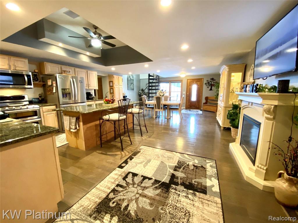 5161 Parker Road, Fort Gratiot, MI 48059 — Photo 14
