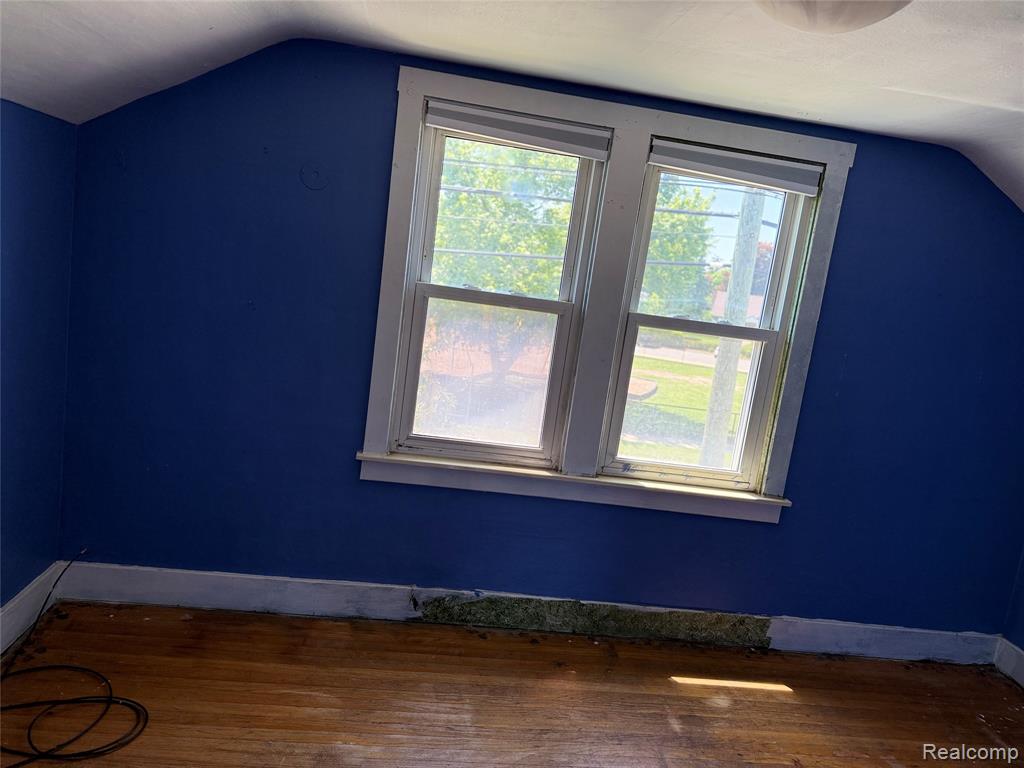 834 W Houstonia Avenue, Royal Oak, MI 48073 — Photo 8