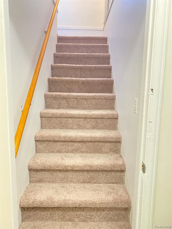 7762 Grayfield Street, Dearborn Heights, MI 48127 — Photo 14