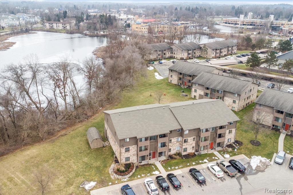 8719 Meadowbrook Drive, #5, Brighton, MI 48116 — Photo 3