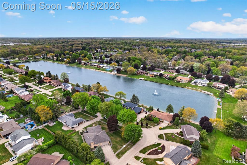 54524 Pocahontas Drive, Shelby Twp, MI 48315 — Photo 32