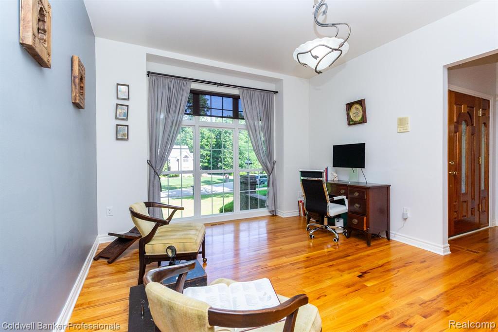 15317 Oak Hollow Drive, Holly, MI 48442 — Photo 14