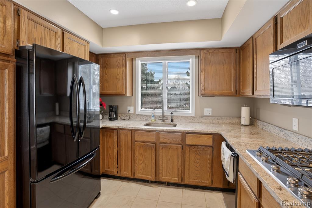 1715 River Road, 77, St. Clair, MI 48079 — Photo 18