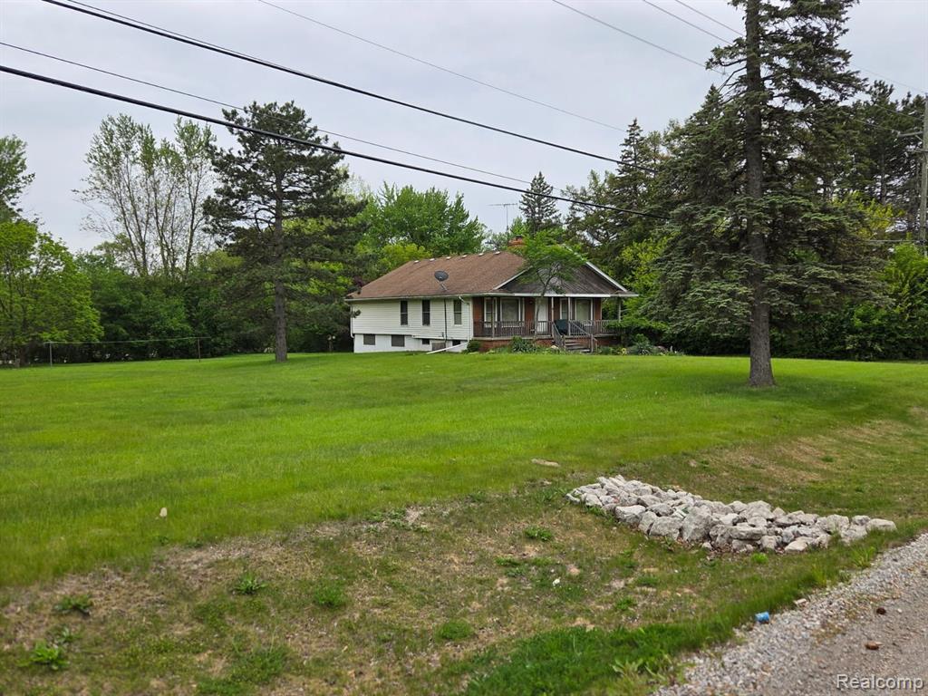 7545 Pontiac Trail, West Bloomfield, MI 48323 — Photo 2