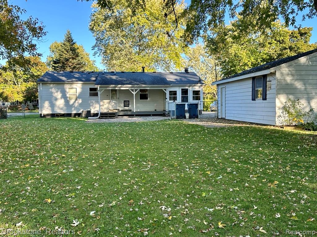 1426 Houston Drive, Swartz Creek, MI 48473 — Photo 4