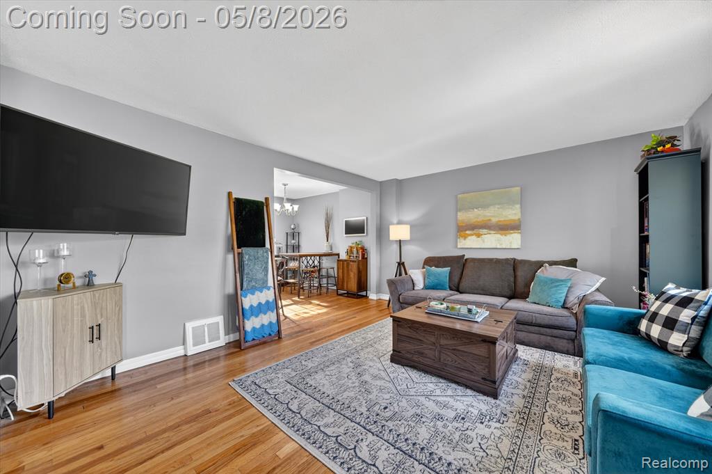 22927 Lakeshore Drive, Saint Clair Shores, MI 48080 — Photo 7