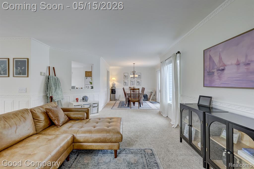 2370 Lansbury Drive, Waterford, MI 48329 — Photo 9