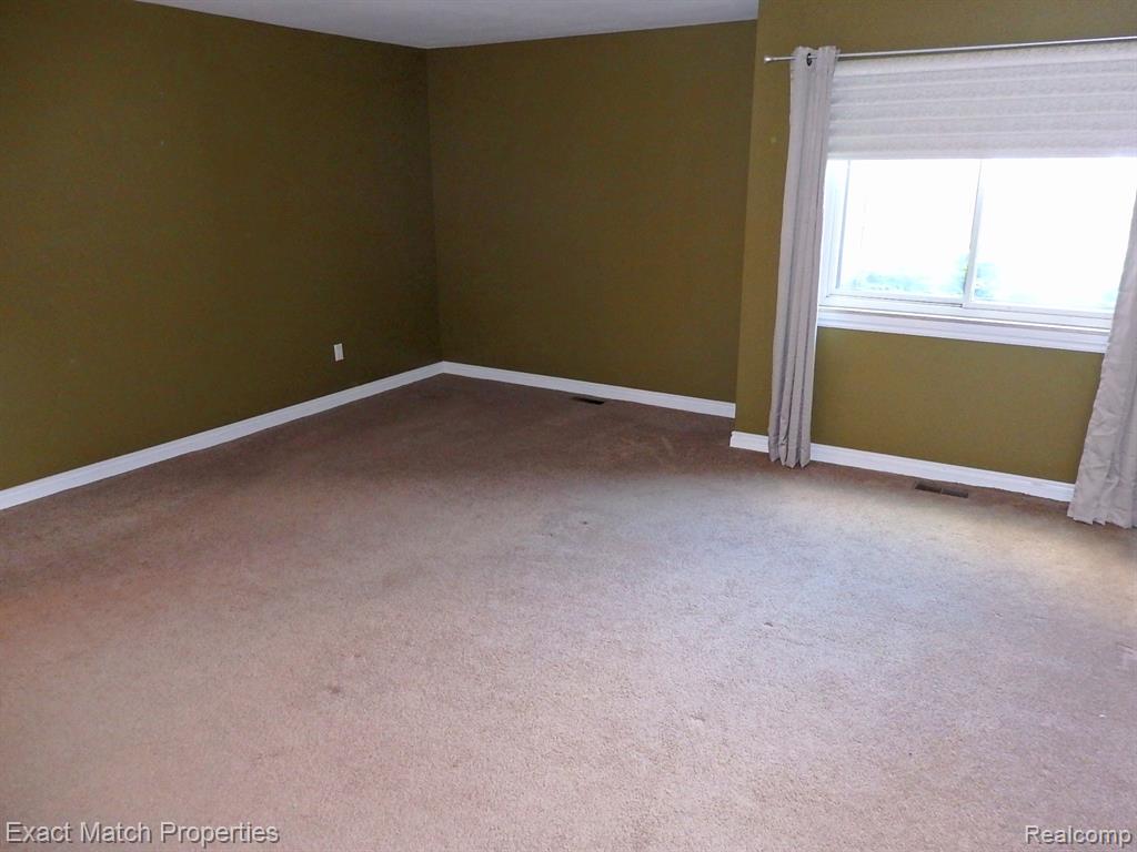 4411 Laurel Club Circle, West Bloomfield, MI 48323 — Photo 21