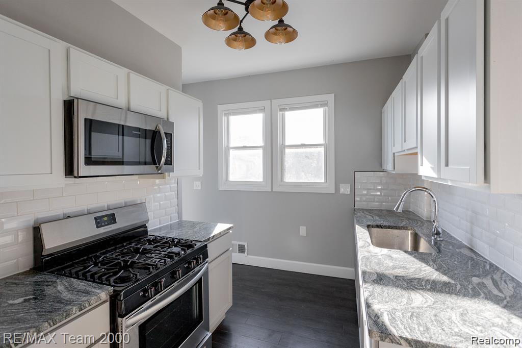 502 Harmon Street, Detroit, MI 48202 — Photo 14