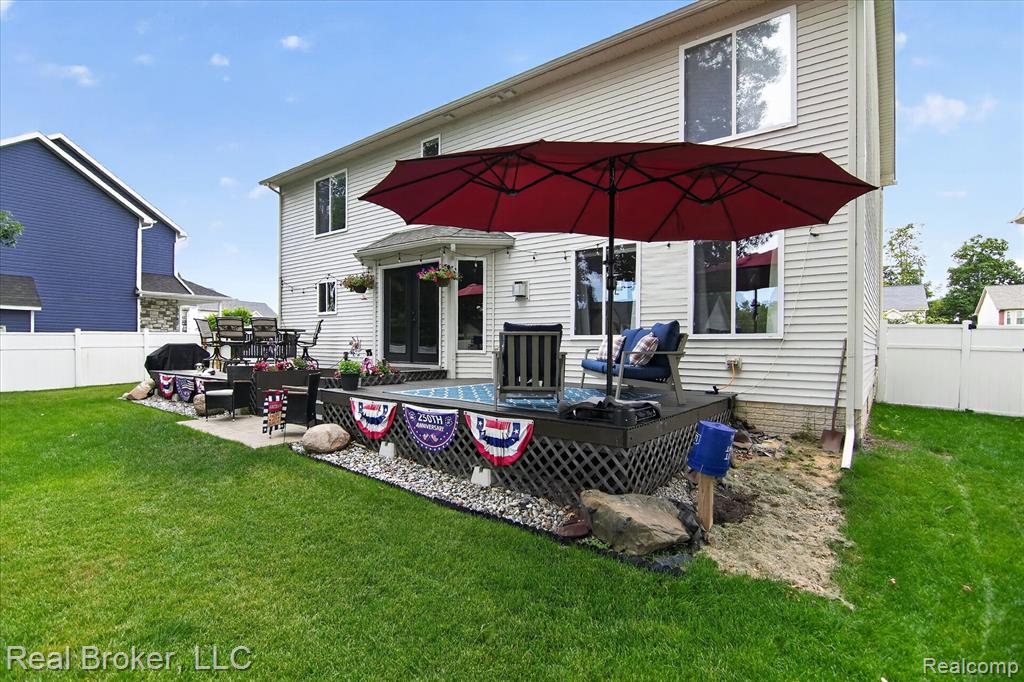 15156 Oak Valley Lane, Monroe, MI 48161 — Photo 49