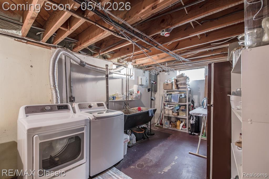 16950 Locherbie Avenue, Beverly Hills, MI 48025 — Photo 30