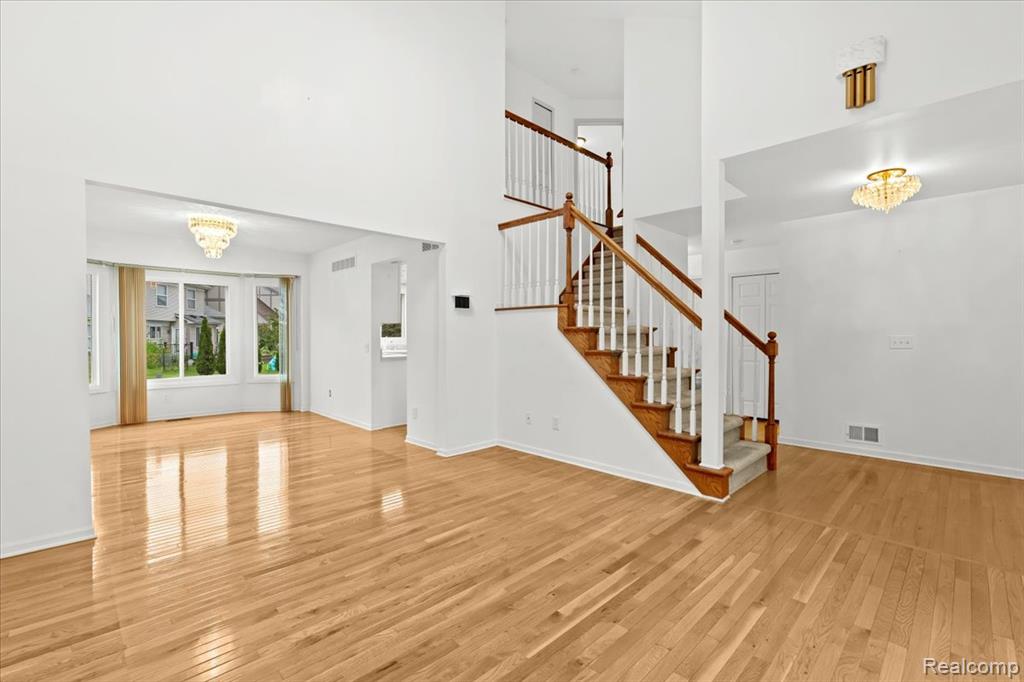 5747 Glen Creek Court, Ann Arbor, MI 48108 — Photo 9