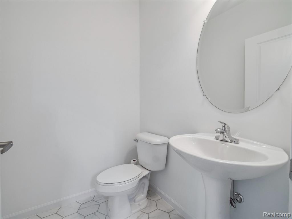46840 TIMBERLAND Street, Belleville, MI 48111 — Photo 17