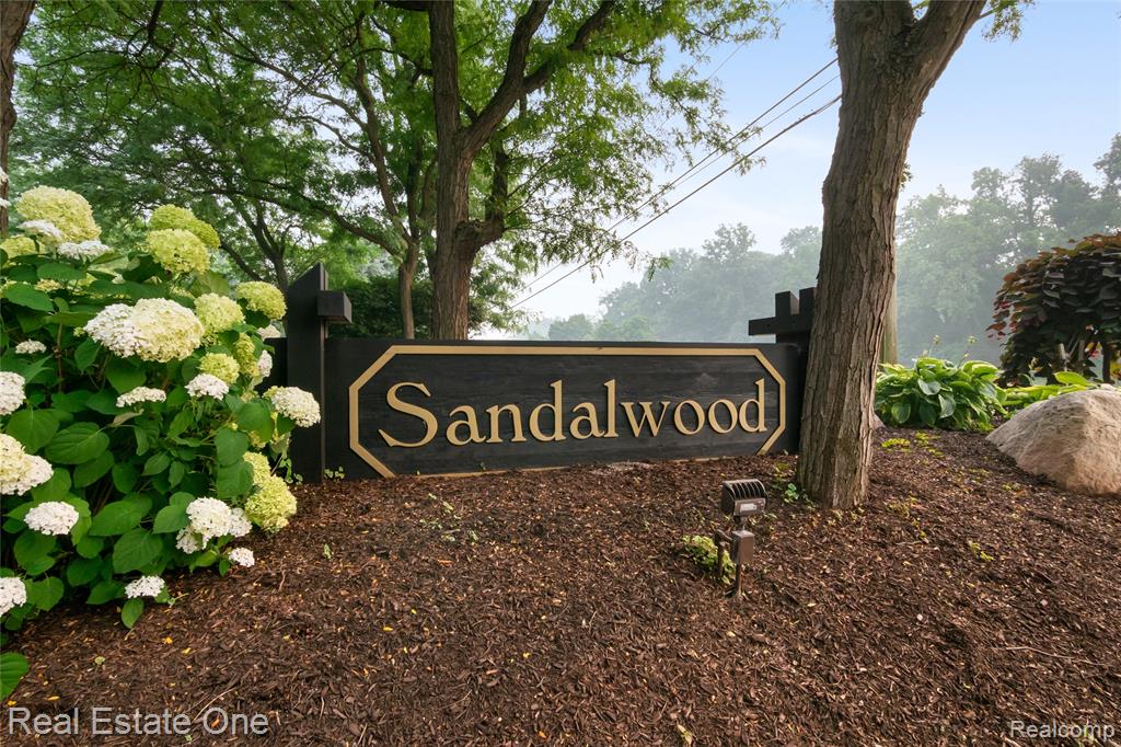 5584 N Adams Way, Bloomfield Hills, MI 48302 — Photo 54