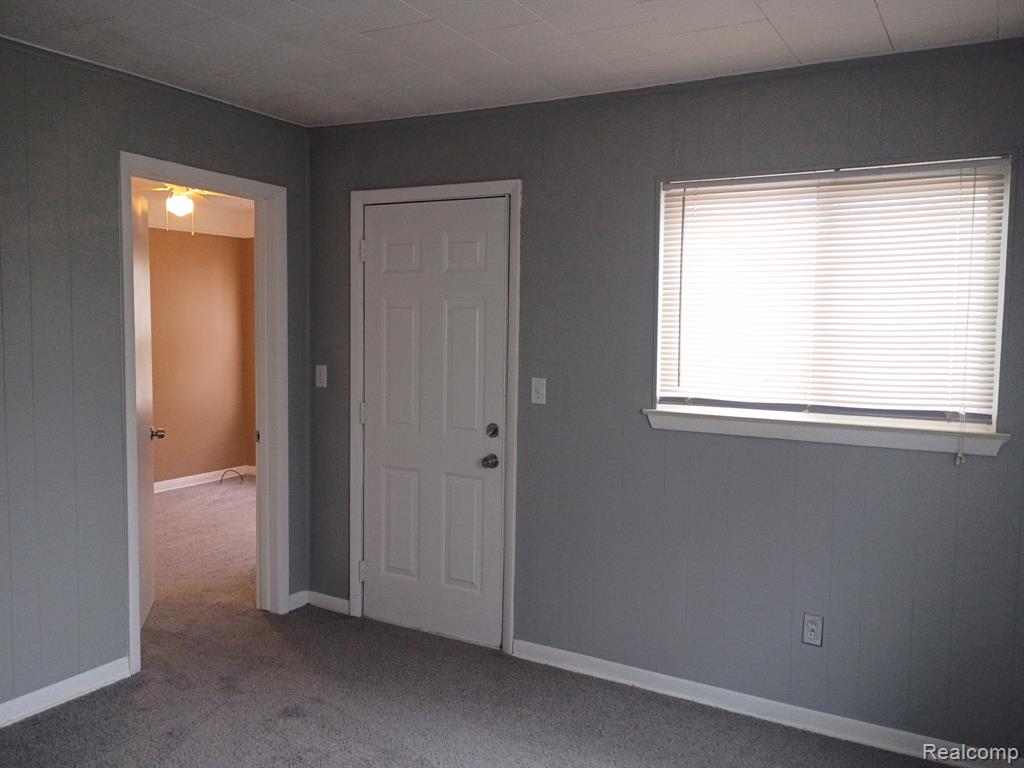 9251 PLAINVIEW, Detroit, MI 48228 — Photo 15